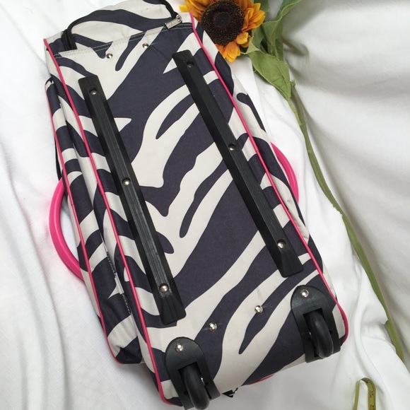 Murval Zebra Print Roller Duffle Tote Bag - Picture 12 of 14